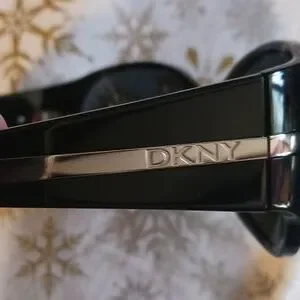 Donna Karan | Accessories | Dkny Sunglasses 437 Black | Poshmark display picture 3
